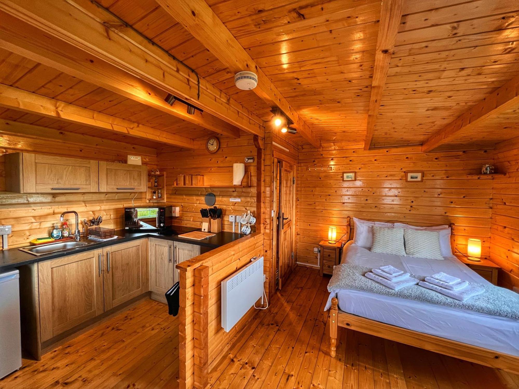 Harlosh Log Cabins Dunvegan  Room photo